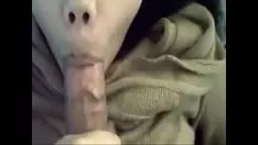 Reproduzir Adolescente asiático com lábios bonitos chupa-o