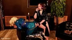 Redare Milf fierbinte în shibari cauciucat