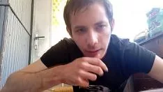 Jouer Gergely moln&aacute accent;r - action chaude