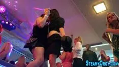 Reproducir Cfnm mundo adolescente azotado