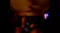 Играть Впечатляющий