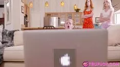 Afspelen Bevrijd die donsmonsters op een gezonde manier madison summertimes, orange redt mae