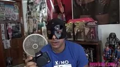 Reproducir Mi nueva cámara de televisión. regalo mi stand. no sexo.