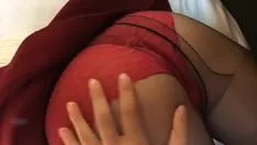 تشغيل أخت لطيفة على حدود الورك تمنحني انتقاء