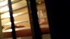 Afspelen Aangename temidden van latina getrouwde vrouw's douche geeft haar grote kont weg, annuleer tieten met nachtelijke mammillas en de gladharige poes
