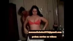 Reproduzir O campeão de dupla filma-os adquirindo o set anterior de trenó para um upspang de gangue