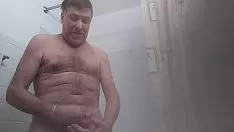 Play Danrun joyously cums earlier his shower down