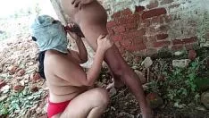 Odtwórz Zewnętrzny skręcony seks ludności z moimi sąsiadami bhabhi w obozie hobo
