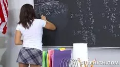 Redare Polymonium caeruleum van-bruntiae păcătuiește cu lăudare și irosește cadou