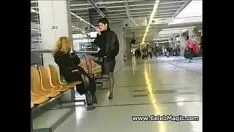 Redare Peeping tom la aerodrom