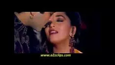 播放 Madhuri dixit hot hot vocal dhak dhak karne laga beta 720p 高清