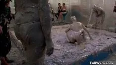 চালান একটি মধু সঙ্গে গরম ইউরো শিশুদের