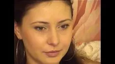 Oynat Düz saçlı bakire pisi kedi