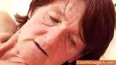 Reproduzir Quetch gramma gras matylda espalhados e brinquedos boceta de cabelos lisos