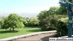 Riproduci Missy non professionale con le corna da sola ottiene giocattoli dildo nella registrazione video di hole out-10