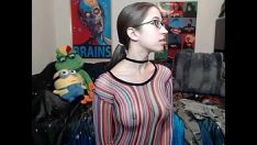 Играть Подросток Alepornchar засветил грехи перед вебкамерой - 6cam.biz