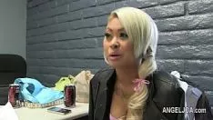 Oynat Sıcak ve tattwo-toe joanna kutsal adam porno yıldızı