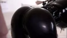 تشغيل طلاء ذو ​​قاعدة مطاطية يفصل ركلة الجزاء الثلاثية P1 - myfucworld-beaterwebcam.com