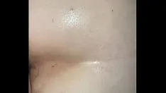 تشغيل زوجة تحصل على الحمار مارس الجنس لأول مرة