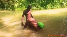 Reproduzir Xxx sexo maduro no rio 4k estilo cachorrinho hardcore
