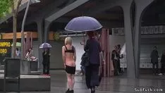 Redare Făcător de fire blonde jenat public