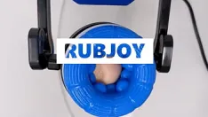 চালান Rubjoy আনন্দদায়ক একটি ভাগ্যবান লিঙ্গ - হাত মুক্ত