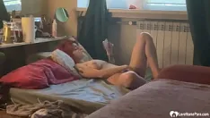 Oynat Amatör genç kız arkadaş berbat ve sikikleri