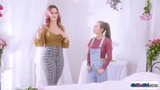 চালান Busty ফটোগ্রাফার মডেল দ্বারা মুখোমুখি