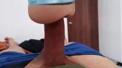 播放 未割鸡巴肉体幻想：独奏自慰和射精