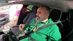 Abspielen Street-Met-Treffen: Bibi Rikelme gibt zum ersten Mal einen nassen Blowjob im Auto