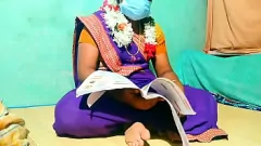 播放 Desi Tamil老师的明确家用录像带 - 户外口交和Doggystyle