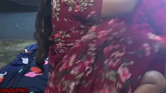 Odtwórz Macocha Chhoti Maa uczy syna desi seksu w hot doggystyle