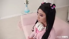 Reproduzir Petite asian Avery Black em intenso encontro hardcore com Oliver Davis