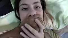 播放 穿着校服操我的继妹，直到她带着赤裸的激情和强烈的快感醒来