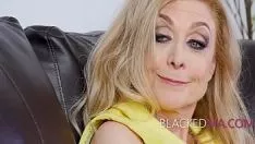 Odtwórz 60-letnia Nina Hartley płaci czarnemu facetowi seksem