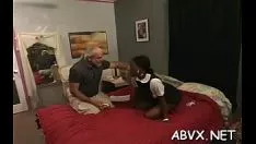 Oynat kız oyuncağına itaat eden kız ile Olağandışı kölelik video kaydı
